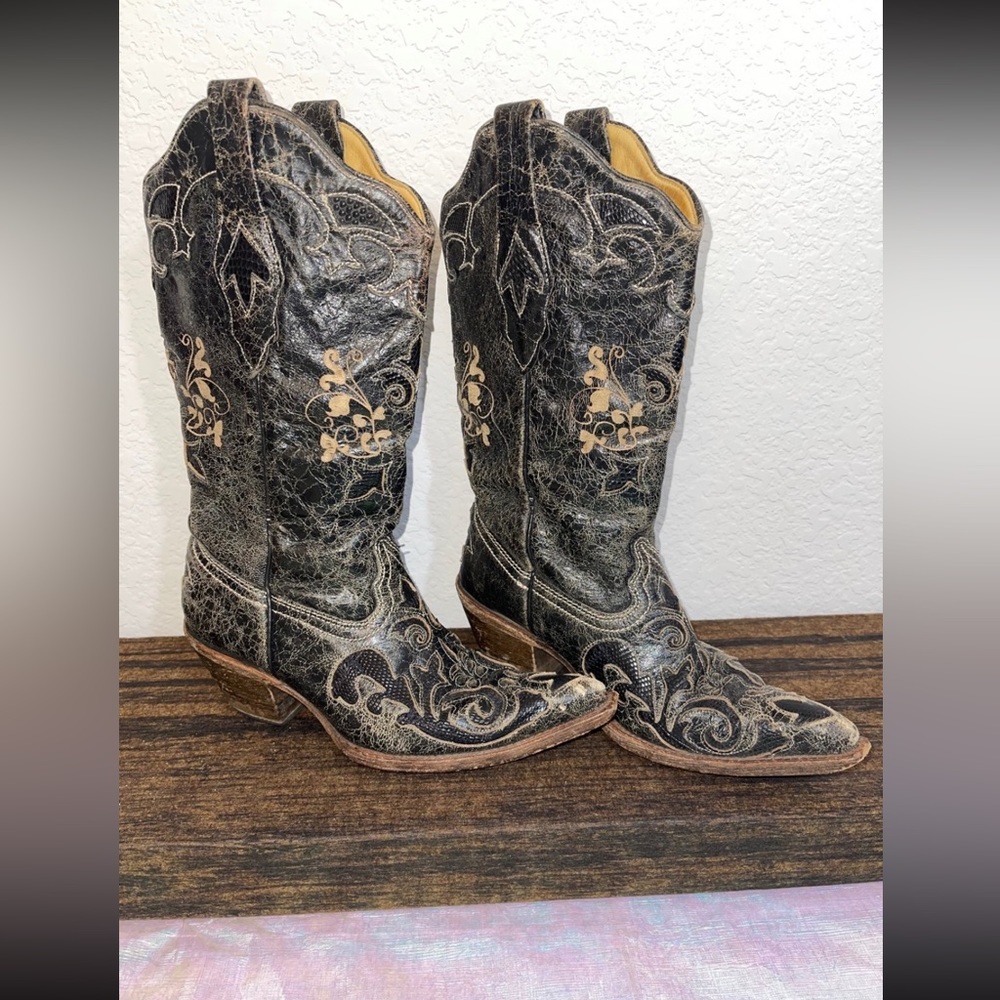 Corral vintage boots (black)